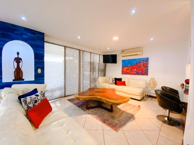 Exclusiva Casa 320m2 3 Niveles Lindora Santa Ana | $2,500 - Imagen 20