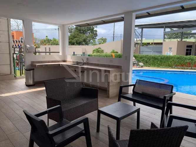 Venta de casa de dos plantas en condominio en Granadilla  - Imagen 11