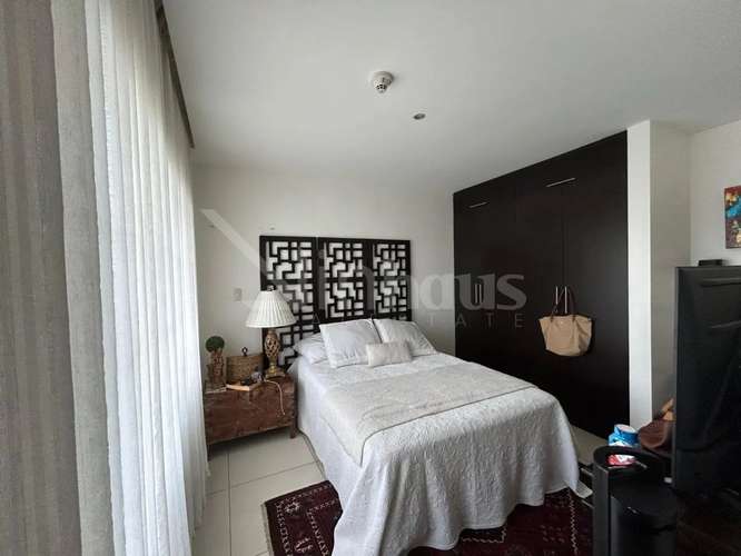 Venta de apartamento esquinero con mezzanina en Santa Ana centro  - Imagen 10