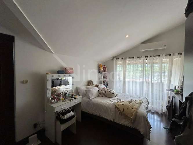 Venta de apartamento esquinero con mezzanina en Santa Ana centro  - Imagen 6