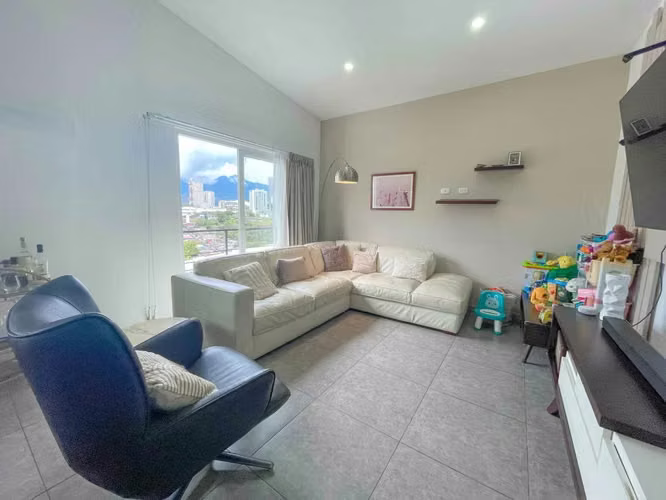 Apartamento con increíble Vista, Amueblado, Ubicación Estratégica (Uruca/Sabana) - Imagen 7