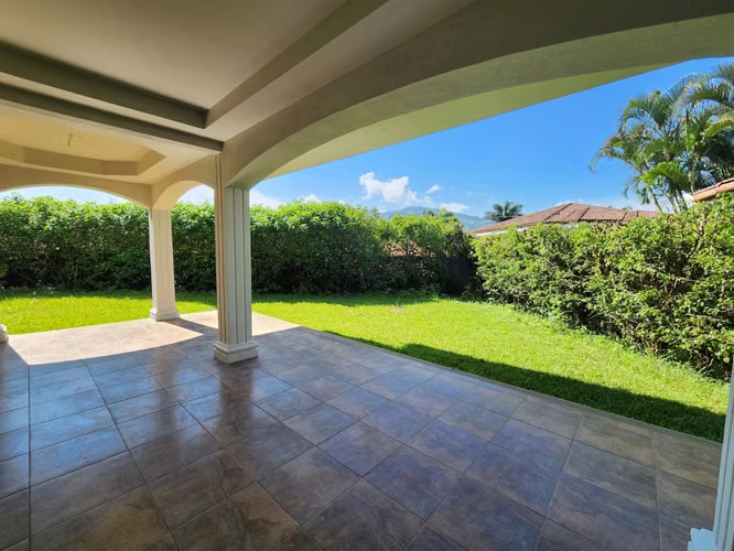 Alquiler de Casa en Valles del Sol - Imagen 5