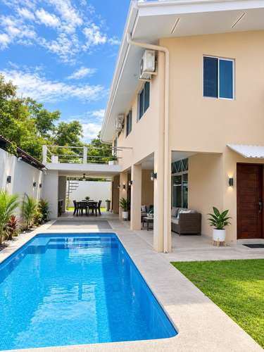 Venta/alquiler casa de playa para inversión cerca de Punta Leona (MV). - Imagen 1