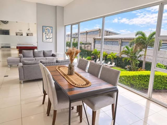 Venta de Apartamento en ULLOA-Heredia. 27-712 PRECIO REBAJADO