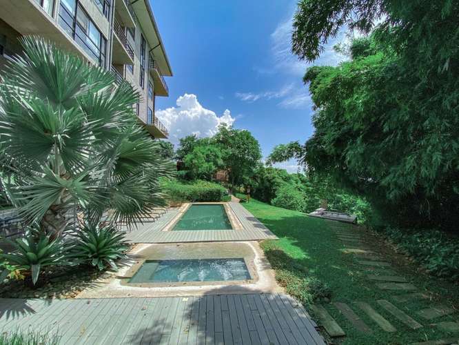 Se Alquila Apartamento de 1 Habitación Condominio Azura Flats Piedades de Santa Ana mas Patio Privado njv01