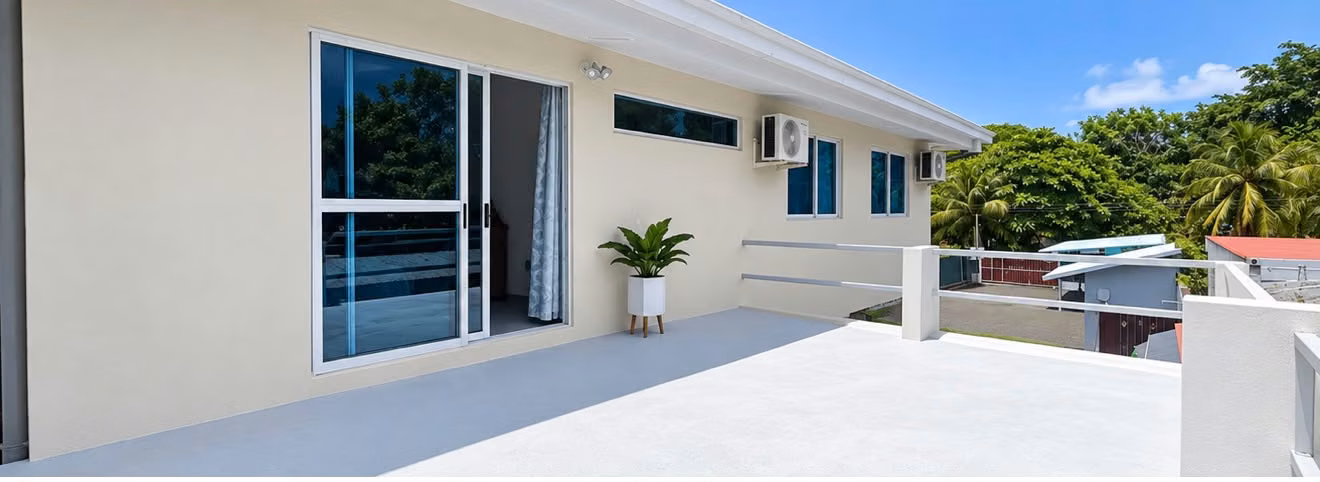 Venta/Alquiler casa de playa con piscina para inversión en Agujas (MV) - Imagen 16