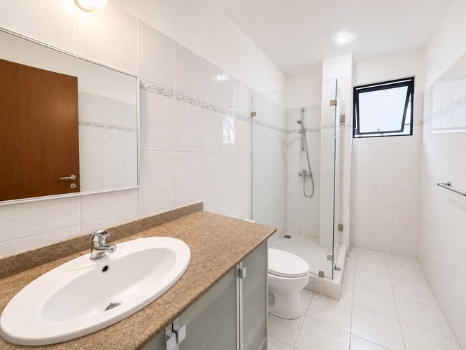 Apartamento amplio en venta Milano Trejos Montealegre, Escazú! P635 - Imagen 4