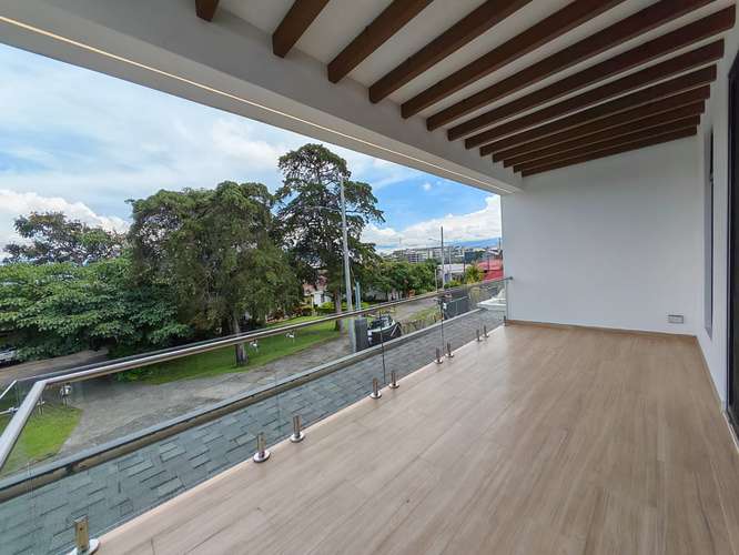 ALQUILER DE CASA DE LUJO PARA ESTRENAR – LOS LAURELES, ESCAZÚ - Imagen 19