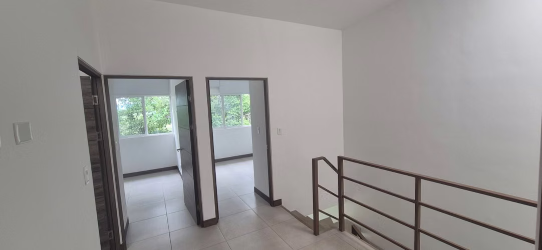Alquilo casa en Ciudad Colón  - Imagen 5