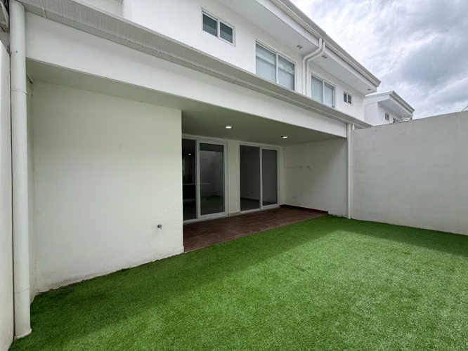  Alquiler de Casa Premium en Condominio Bitzú | San Antonio de Escazú | 3 Habitaciones  - Imagen 11