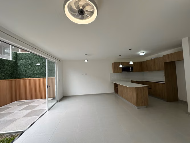 CASA NUEVA EN ALQUILER CONDOMINIO HACIENDA EL CAFETO, LA RIBERA DE BELÉN - Imagen 7