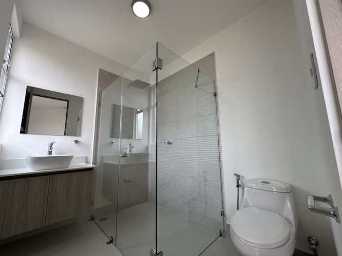 CASA NUEVA EN ALQUILER CONDOMINIO HACIENDA EL CAFETO, LA RIBERA DE BELÉN - Imagen 11