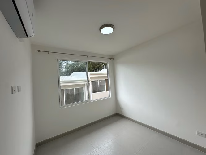 CASA NUEVA EN ALQUILER CONDOMINIO HACIENDA EL CAFETO, LA RIBERA DE BELÉN - Imagen 12