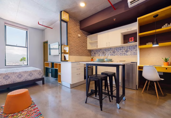 Se Alquila Apartamento Amoblado En URBN Escalante - Imagen 4