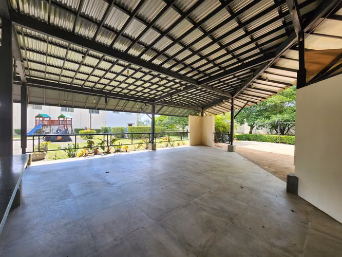 Alquiler de local comercial en Santa Ana, Brasil, sobre la radial de Ciudad Colón, en del Río Plaza. - Imagen 2