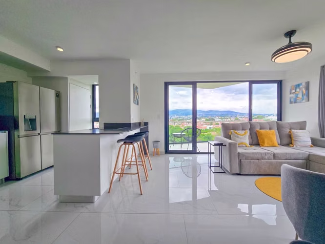 Apartamento esquinero full amueblado en Torre Soho Paradisus Rohrmoser - Imagen 4