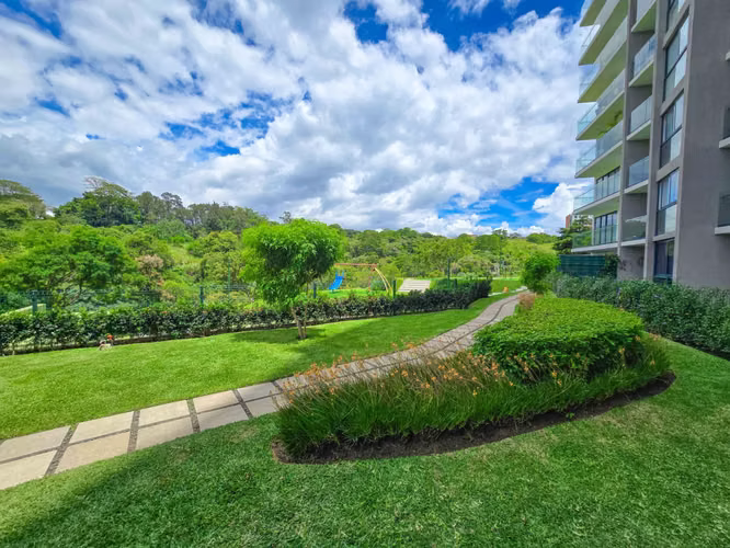 Apartamento esquinero full amueblado en Torre Soho Paradisus Rohrmoser - Imagen 19