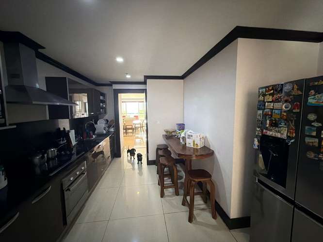 ALQUILER APARTAMENTO PREMIUM DE 218 m² | PISO 13 | TORRES DEL LAGO, SABANA SUR | US$3.750 mensuales