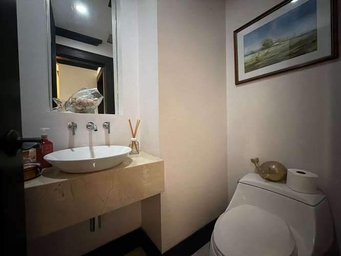 ALQUILER APARTAMENTO PREMIUM DE 218 m² | PISO 13 | TORRES DEL LAGO, SABANA SUR | US$3.750 mensuales