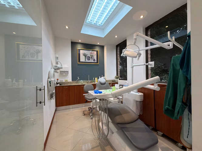 Clínica odontológica en Venta o Alquiler– Escazú, cerca de Plaza Paco - Imagen 2