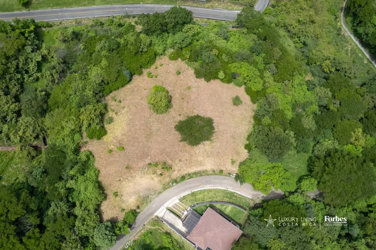 20633 - Lote para inversión familiar en condominio de lujo Villa Real 