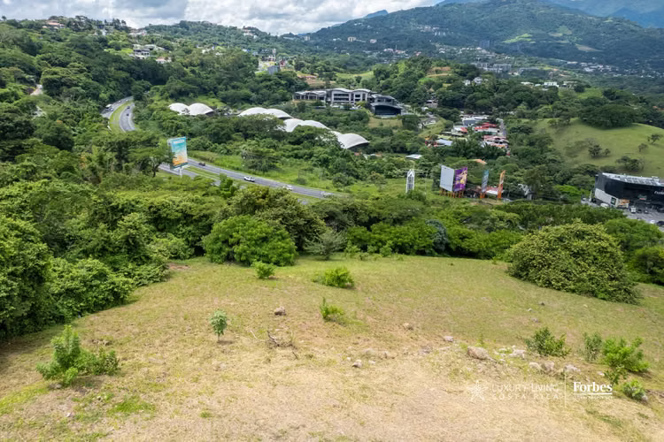 20633 - Lote para inversión familiar en condominio de lujo Villa Real  - Imagen 7