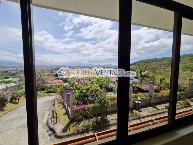Condo de 350 m2 con full vista y terraza en Guachipelín Escazú - Imagen 18