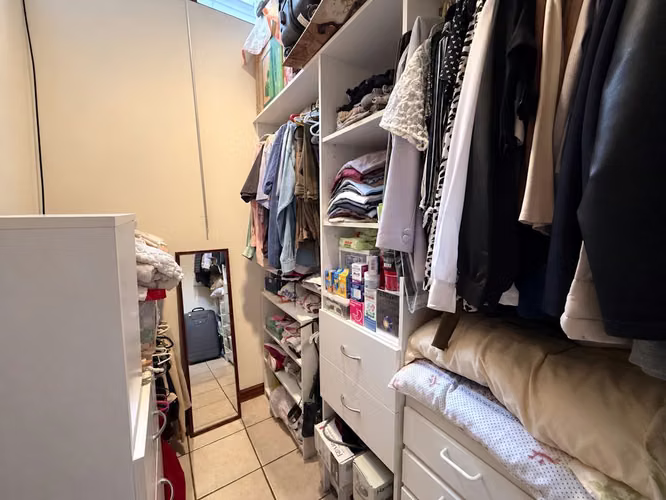 Venta de Hermosa Casa de 2 Plantas, Estilo Colonial en Condominio - Imagen 8