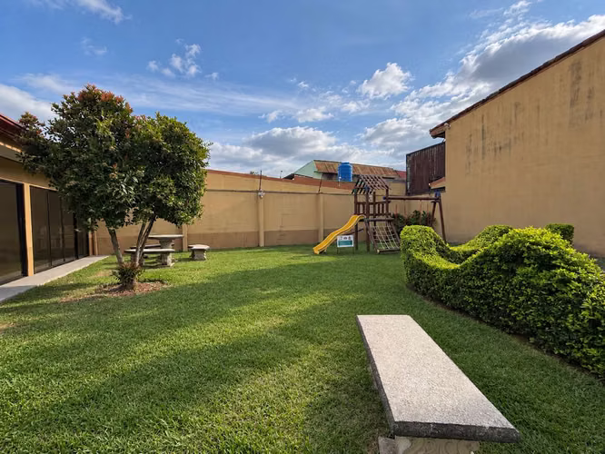 Venta de Hermosa Casa de 2 Plantas, Estilo Colonial en Condominio - Imagen 20