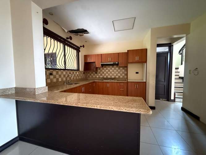 Venta de casa remate Bancario! - en Exclusivo Condominio - Imagen 10