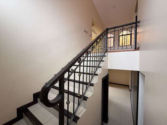 Venta de casa remate Bancario! - en Exclusivo Condominio - Imagen 8