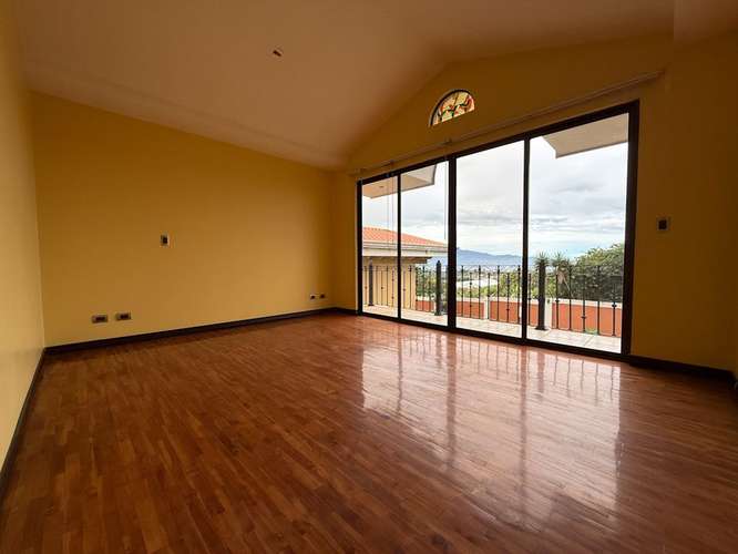 Venta de casa remate Bancario! - en Exclusivo Condominio - Imagen 6