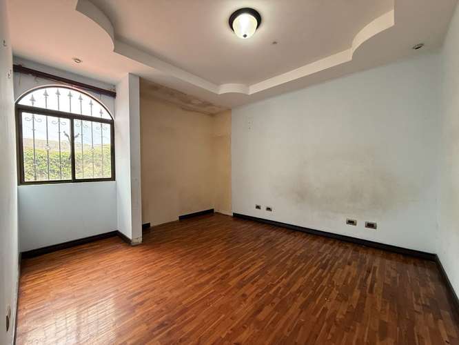 Venta de casa remate Bancario! - en Exclusivo Condominio - Imagen 4