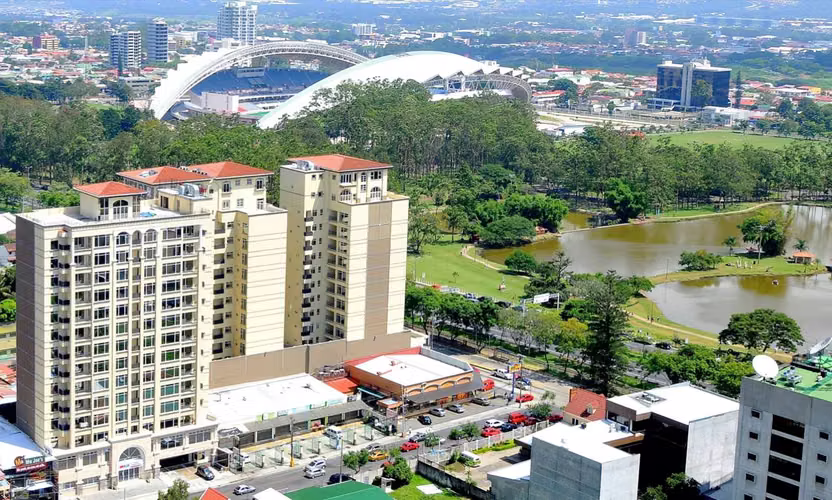 Sabana Sur, elegante-lujo-muy amplio 75m2, amueblado, 1 hab, 1 baño, balcon, piso 8, vista.