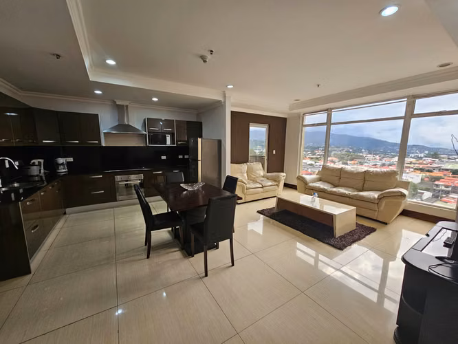 Sabana Sur, elegante-lujo-muy amplio 75m2, amueblado, 1 hab, 1 baño, balcon, piso 8, vista. - Imagen 3