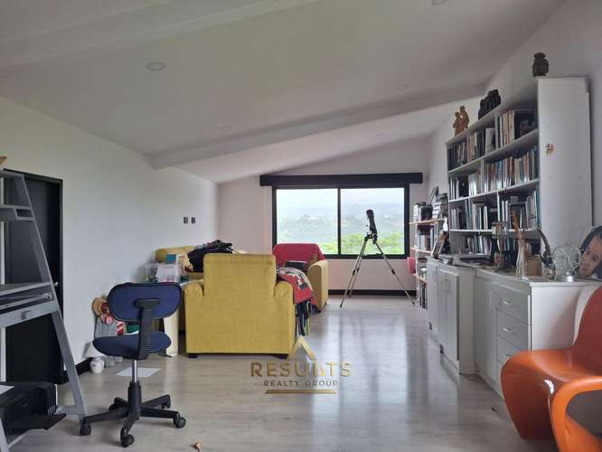 5 bedroom luxury home with city views!  - Imagen 15