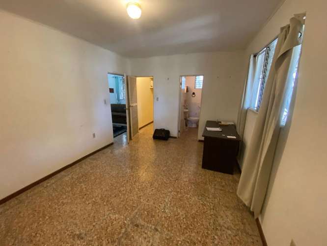 Espacio, solidez y potencial para renovar en Santa Ana - LMP - Imagen 4