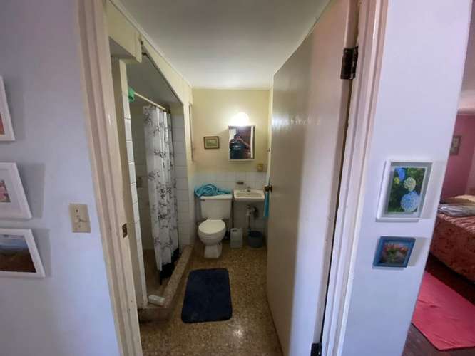 Espacio, solidez y potencial para renovar en Santa Ana - LMP - Imagen 6