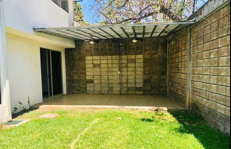 ALQUILO CASA EN POZOS 4dr 4.5 baños con o sin muebles - Imagen 13