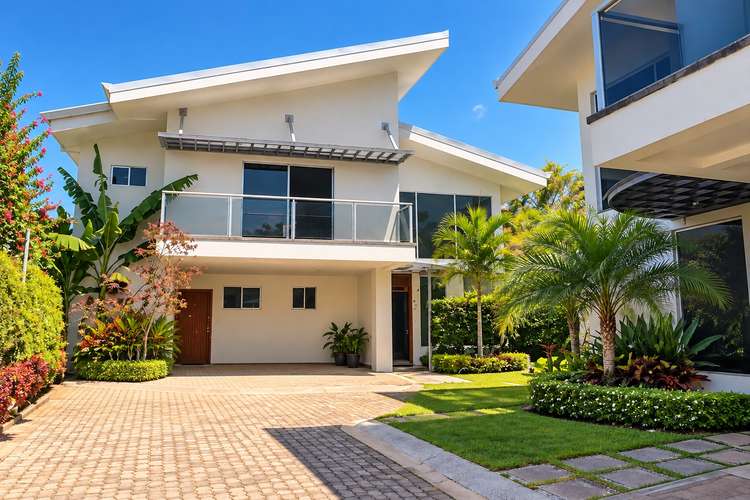ALQUILO CASA EN POZOS 4dr 4.5 baños con o sin muebles