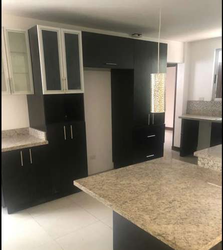 ALQUILO CASA EN POZOS 4dr 4.5 baños con o sin muebles - Imagen 12