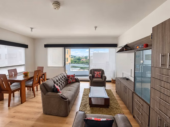 Apartamento amueblado en Sabana Rohrmoser  - Imagen 2