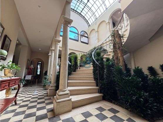 Alquiler Casa en Condominio Santo Domingo | 626 m² + Amplios Jardines