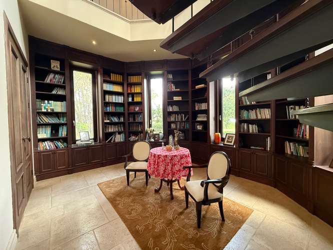 Alquiler Casa en Condominio Santo Domingo | 626 m² + Amplios Jardines