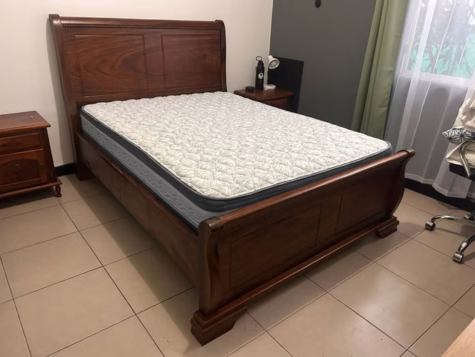 Trench bed of wood