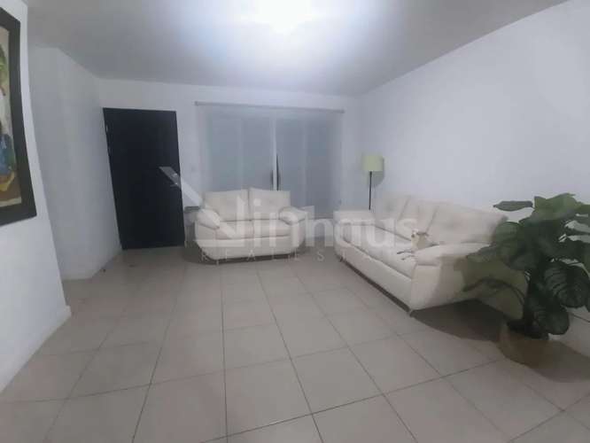 Venta de Casa en Condominio Hacienda Colon - Imagen 1
