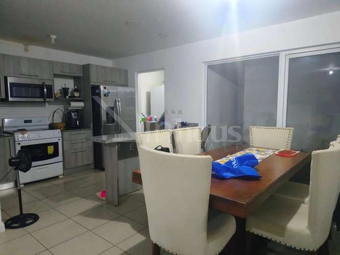Venta de Casa en Condominio Hacienda Colon - Imagen 6