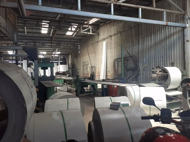 ¡OPORTUNIDAD EN ZAPOTE! BODEGA COMERCIAL E INDUSTRIAL DE 1.560 M² $ - Imagen 5
