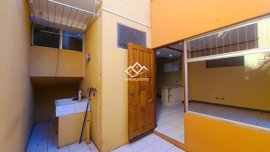 ALQUILER¡ RIO ORO AREA RESIDENCIAL AMPLIO 2 NIVELES 2 HAB/ SALA DE TV 2 BAÑOS 2PARQUEOS  - Imagen 10