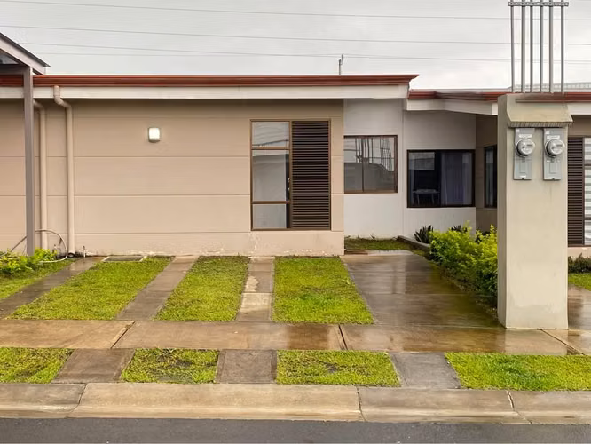 Casa en alquiler Alajuelita por pequeño mundo  385.000  - Imagen 6